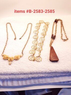 3 Necklaces, items # B- 2583-2585,. wt. 80 grams.